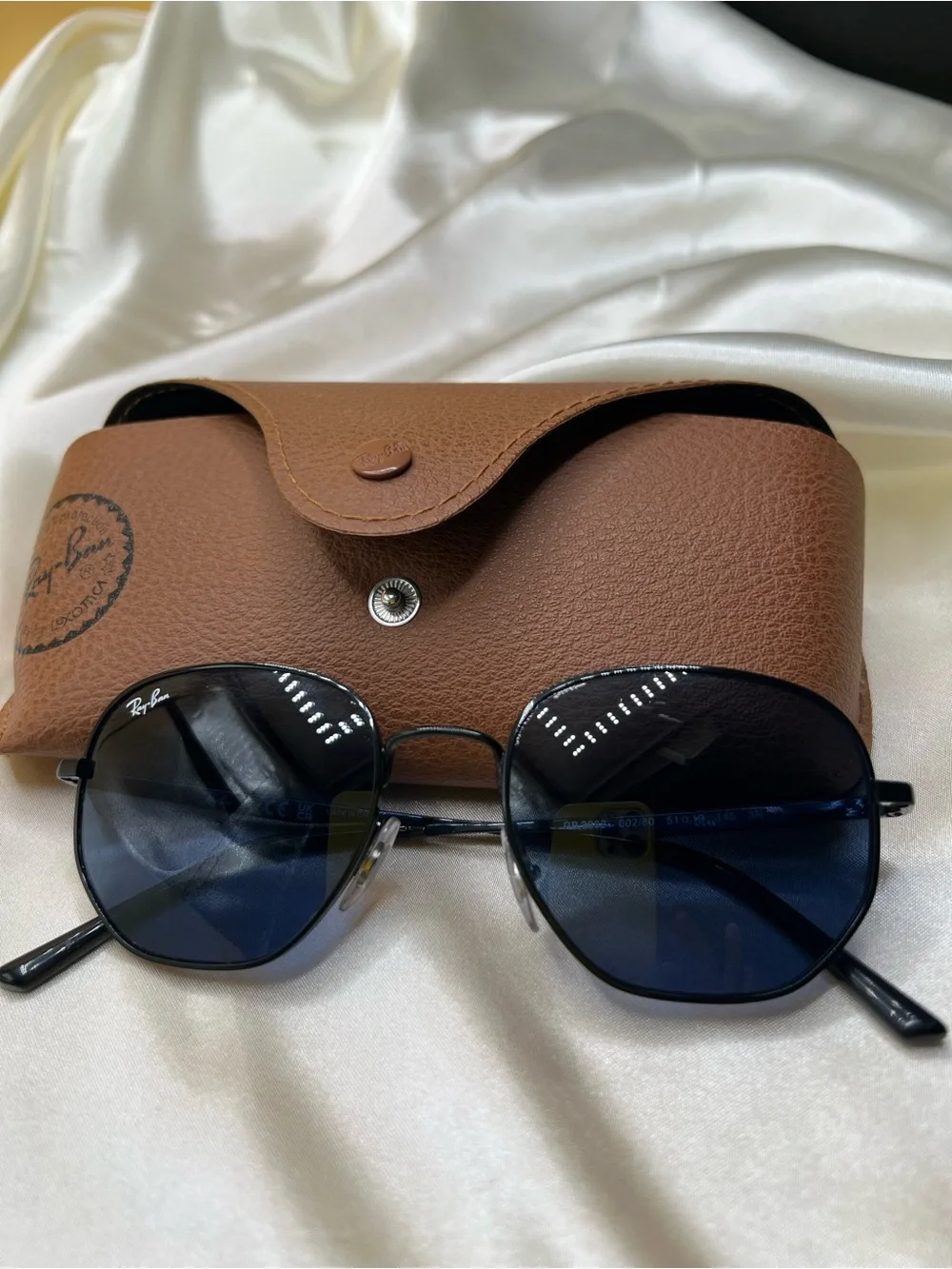 Ray-Ban Black Frame Sunglasses with Brown Case